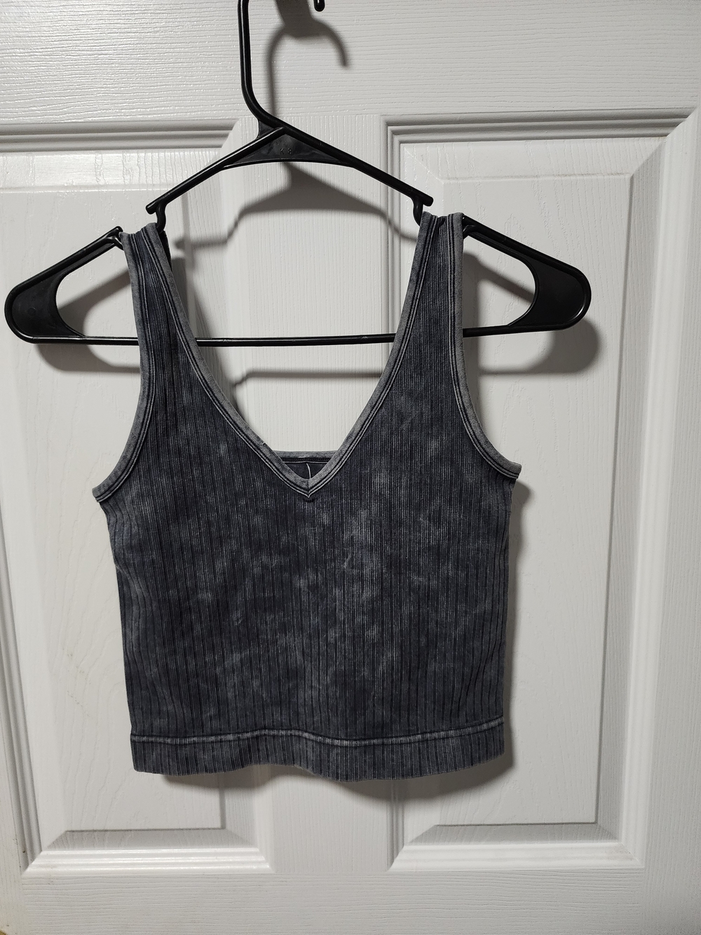 Women's Ribbed V-Neck Cropped Tank Top/Brallete - Charcoal Black NWT Size S/M